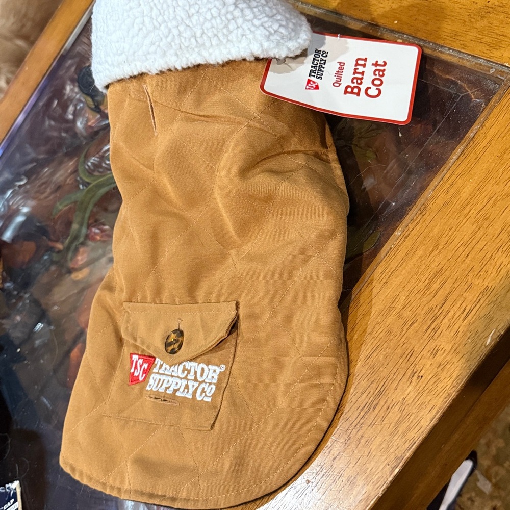 Barn coat for small dog or puppy NWT